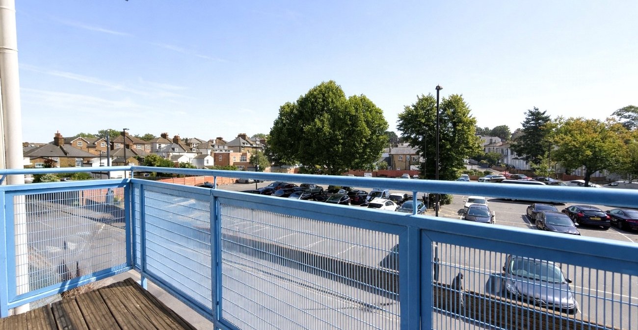 1 bedroom property for sale in London | Robinson Jackson
