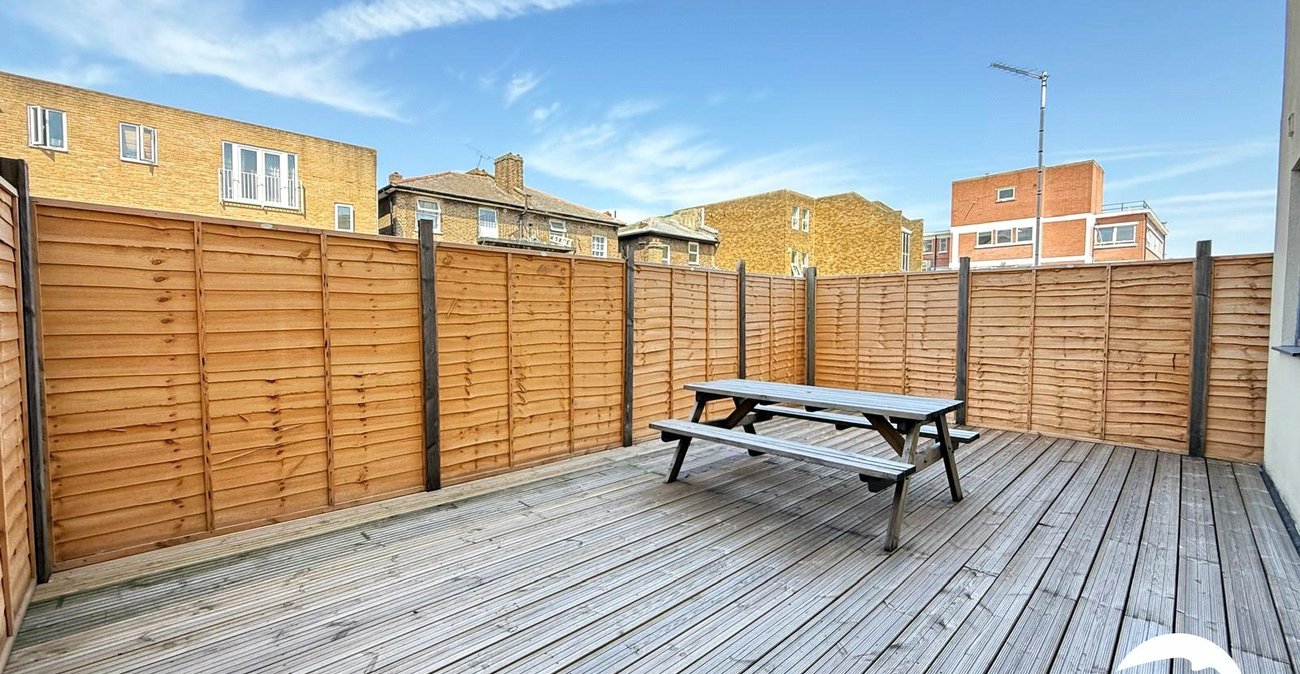 1 bedroom property for sale in London | Robinson Jackson