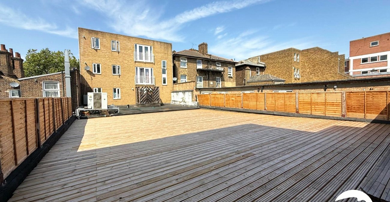 1 bedroom property for sale in London | Robinson Jackson