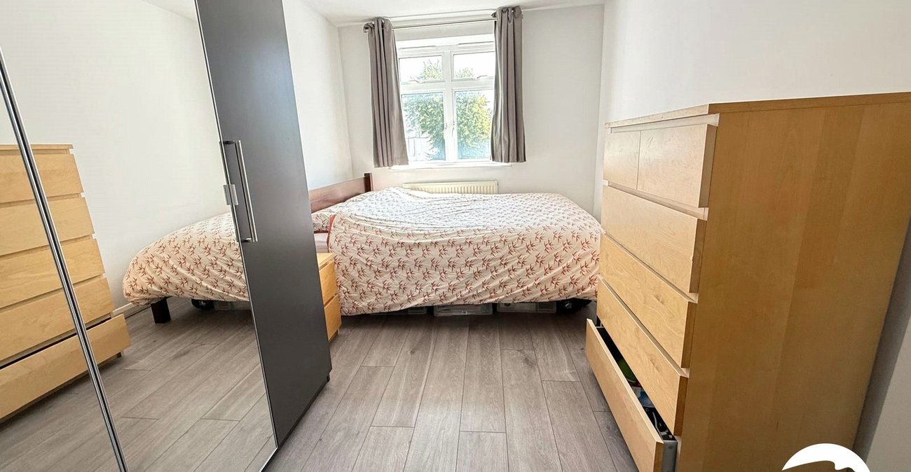 1 bedroom property for sale in London | Robinson Jackson