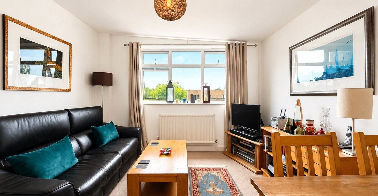 1 bedroom property for sale in London | Robinson Jackson