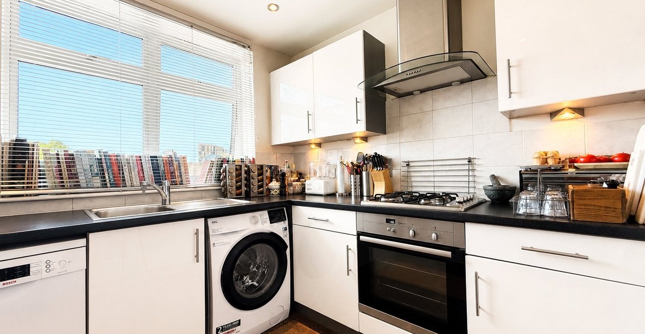 1 bedroom property for sale in London | Robinson Jackson