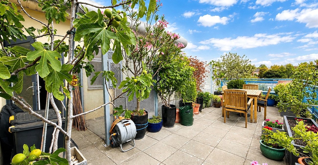 1 bedroom property for sale in London | Robinson Jackson