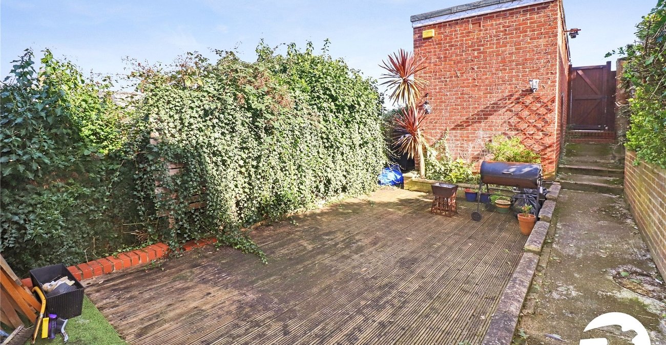 2 bedroom house for sale in Belvedere | Robinson Jackson