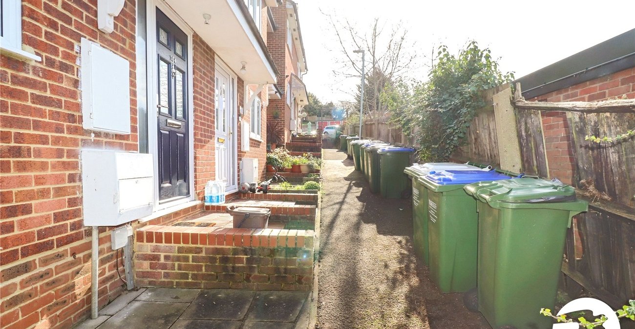 2 bedroom house for sale in Belvedere | Robinson Jackson