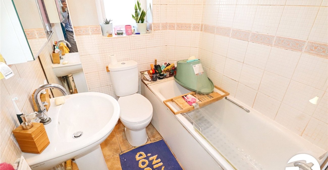 2 bedroom house for sale in Belvedere | Robinson Jackson