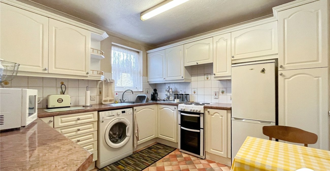 1 bedroom property for sale in West Street | Robinson Michael & Jackson