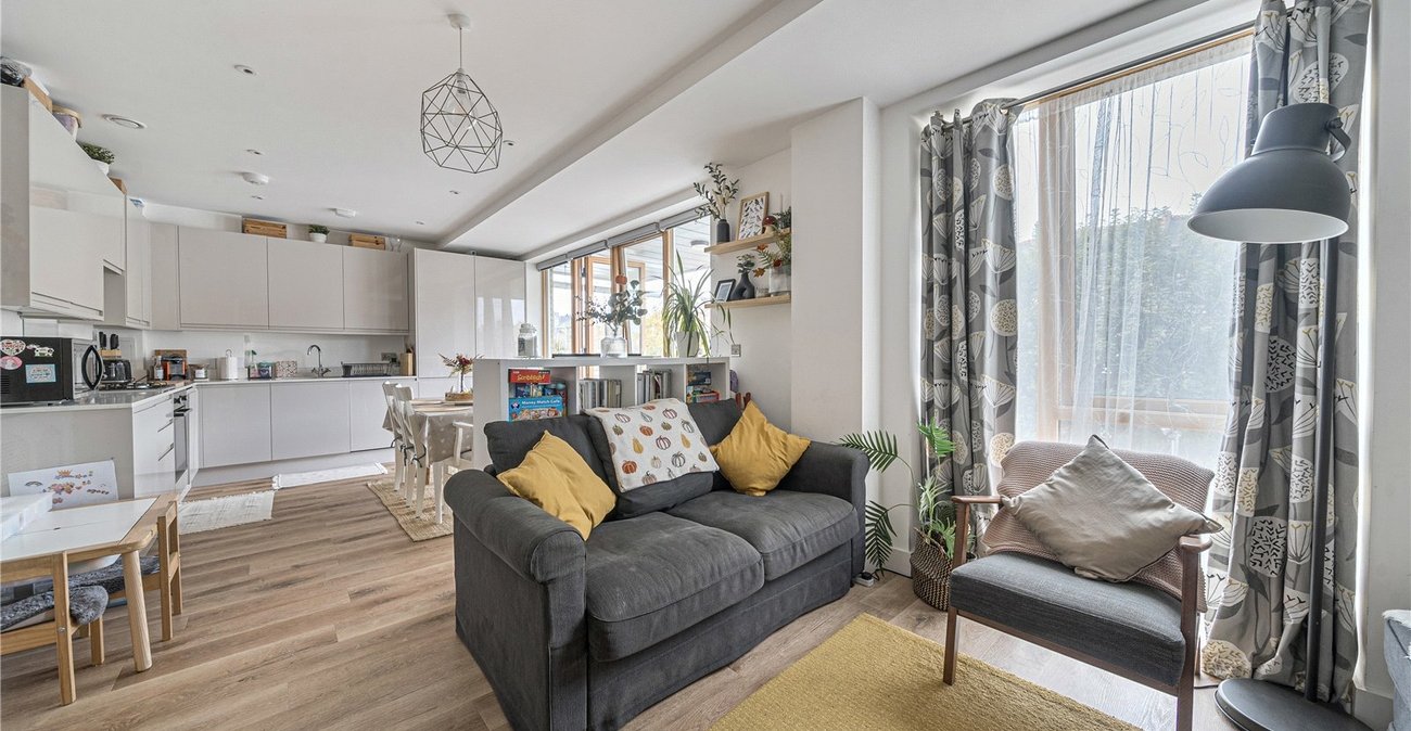 2 bedroom property for sale in Forest Hill | Robinson Jackson