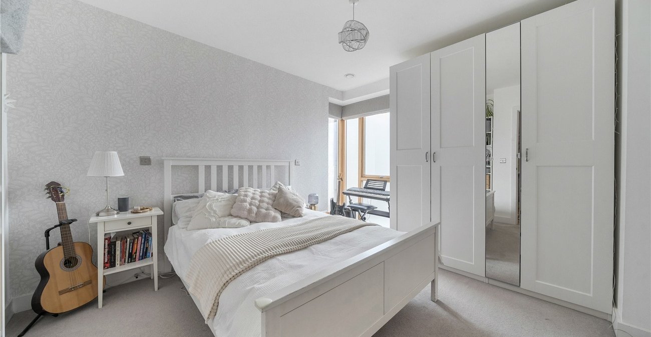 2 bedroom property for sale in Forest Hill | Robinson Jackson