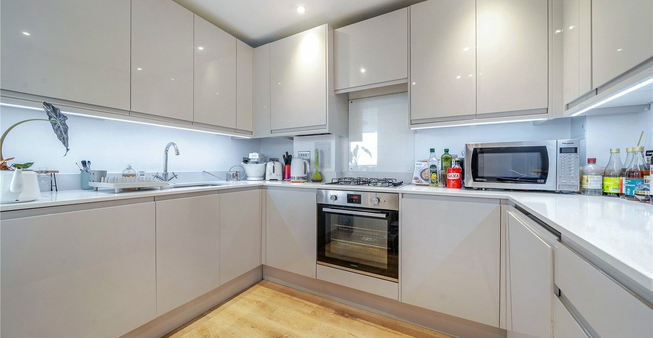 2 bedroom property for sale in Forest Hill | Robinson Jackson