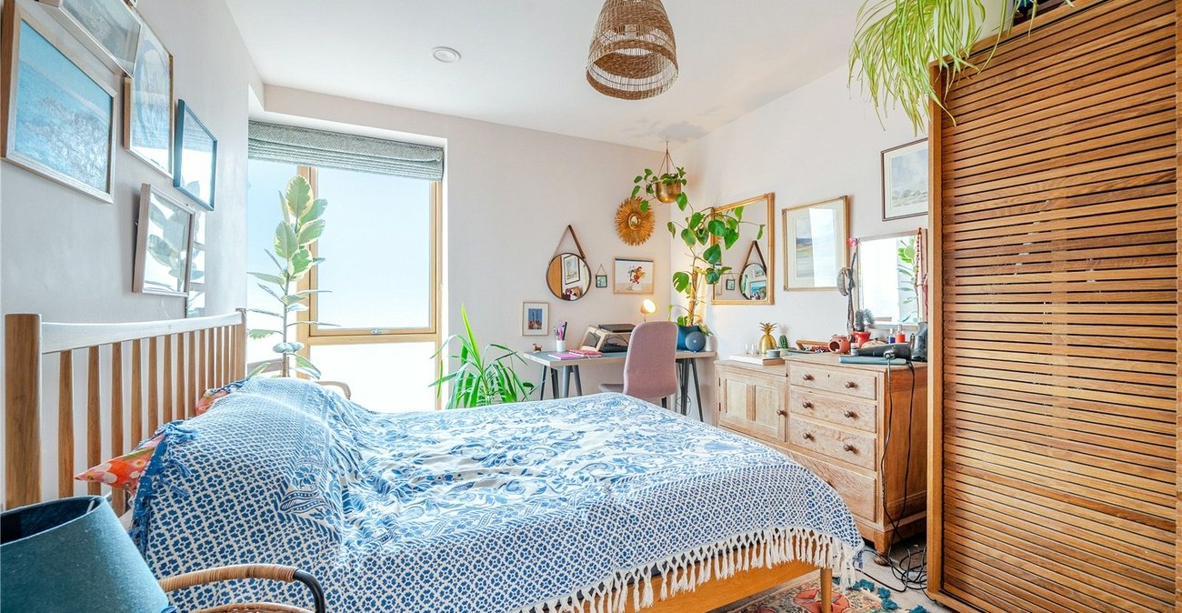 2 bedroom property for sale in Forest Hill | Robinson Jackson