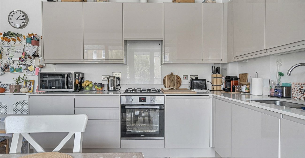 2 bedroom property for sale in  | Robinson Jackson