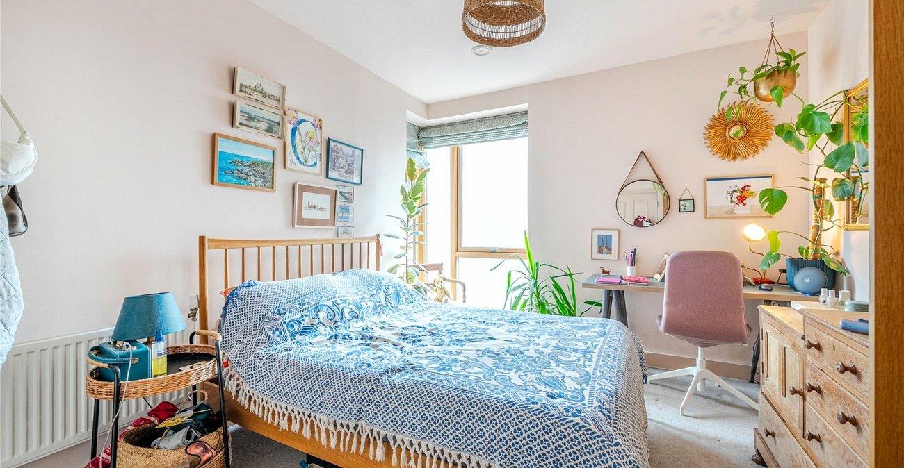 2 bedroom property for sale in  | Robinson Jackson