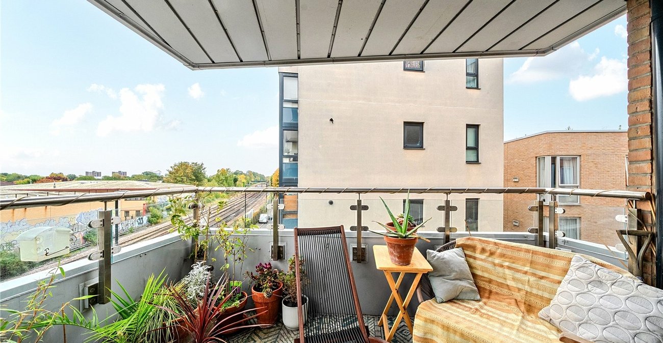 2 bedroom property for sale in  | Robinson Jackson