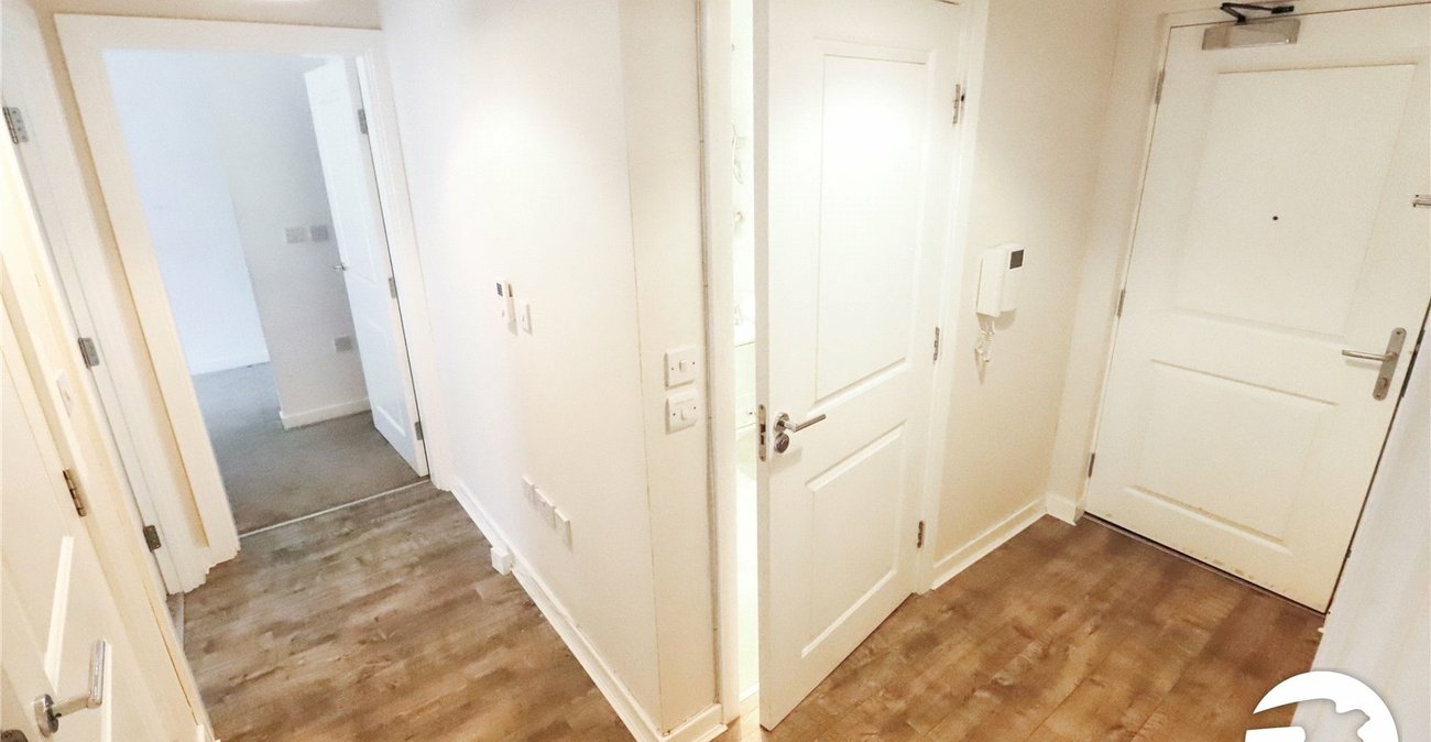 2 bedroom property for sale in Belvedere | Robinson Jackson