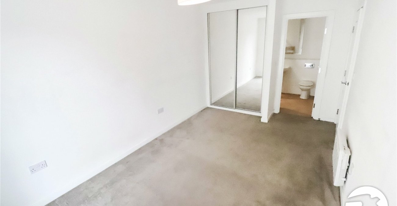 2 bedroom property for sale in Belvedere | Robinson Jackson