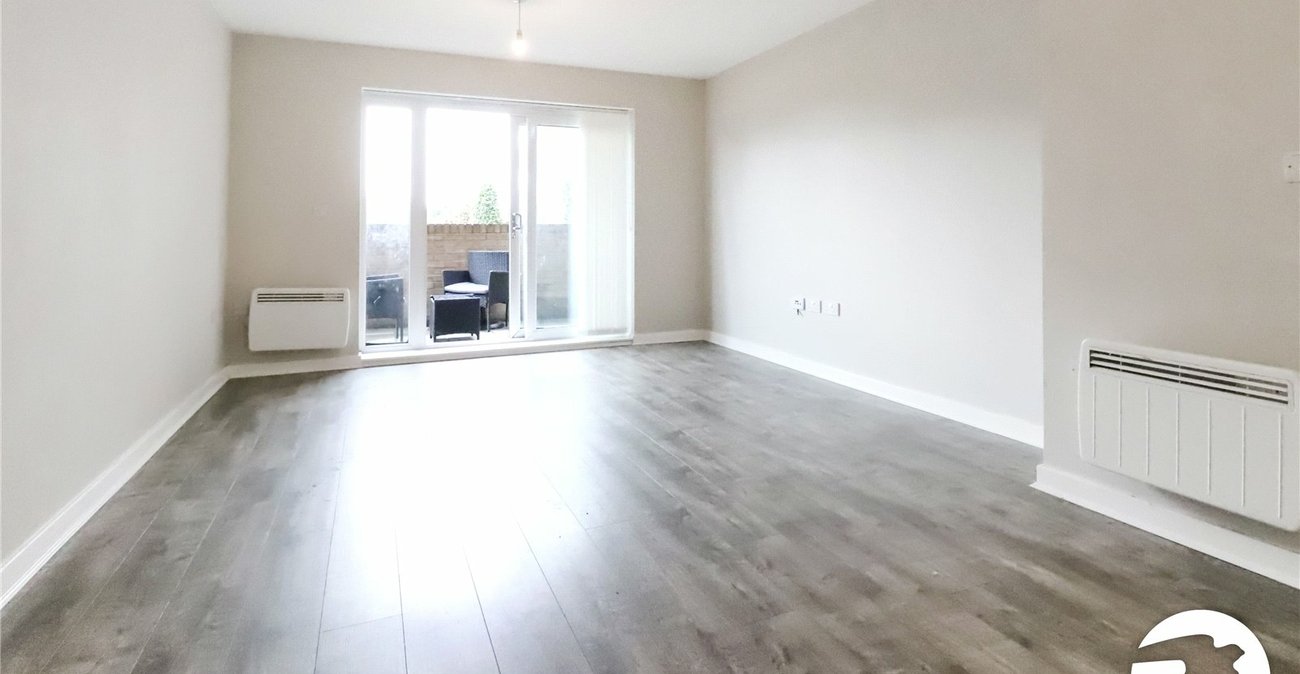 2 bedroom property for sale in Belvedere | Robinson Jackson