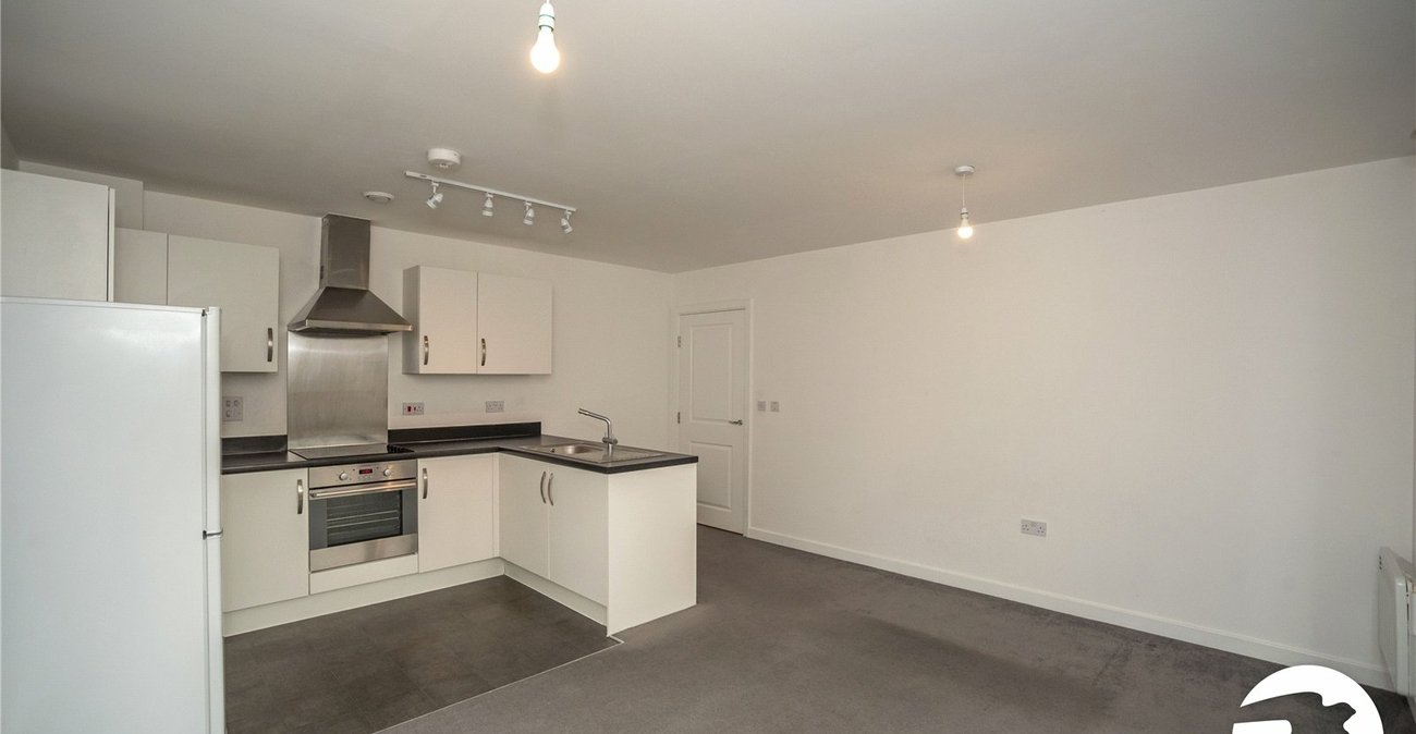 2 bedroom property for sale in Belvedere | Robinson Jackson