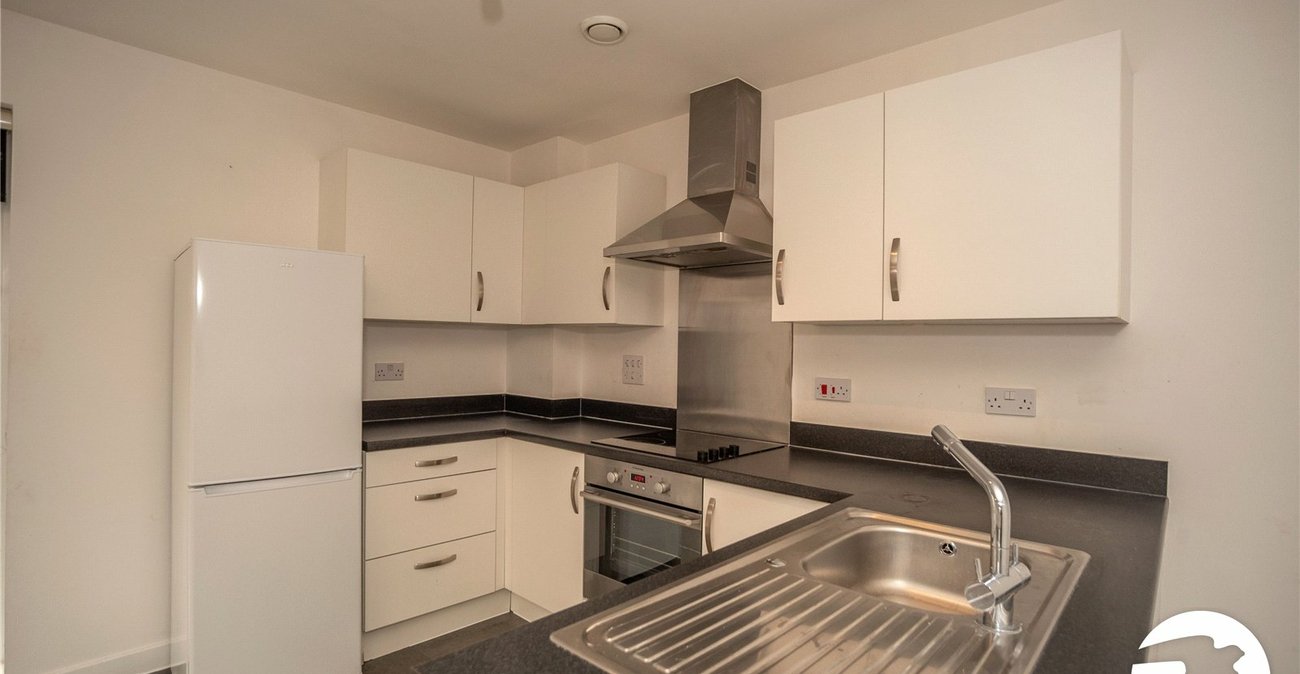 2 bedroom property for sale in Belvedere | Robinson Jackson