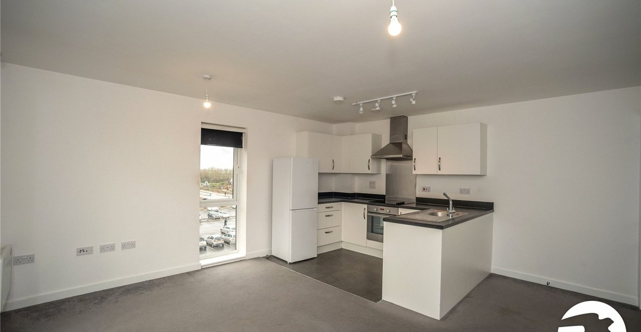 2 bedroom property for sale in Belvedere | Robinson Jackson