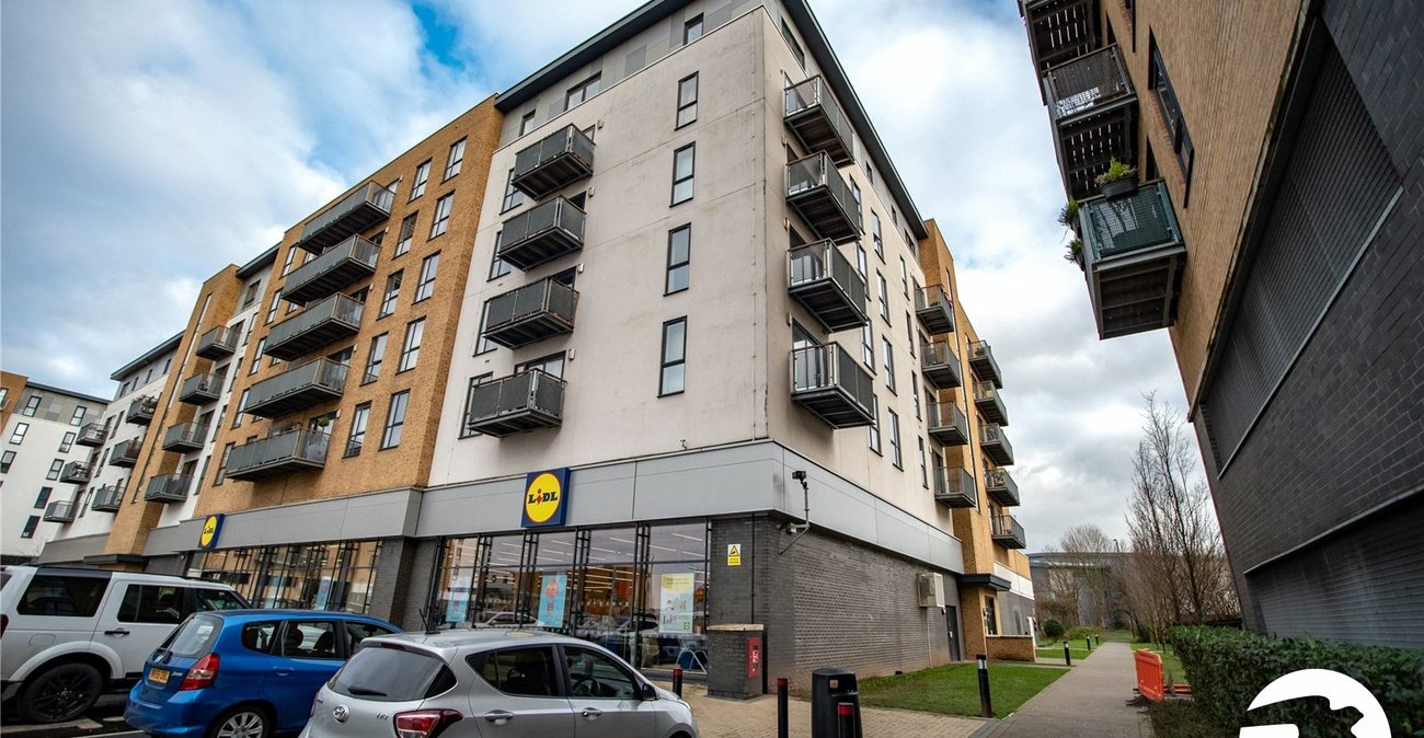 2 bedroom property for sale in Belvedere | Robinson Jackson