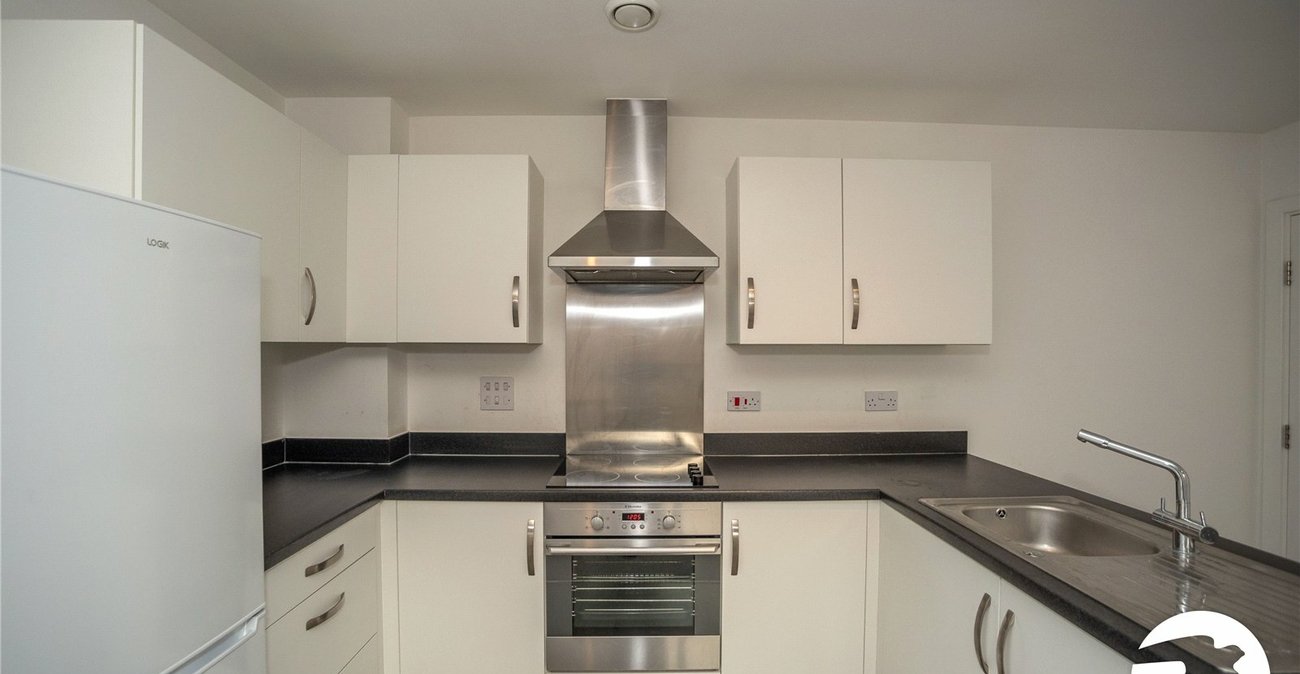 2 bedroom property for sale in Belvedere | Robinson Jackson