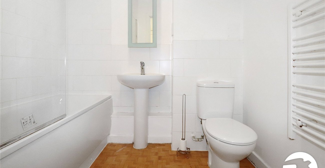 1 bedroom property for sale in Belvedere | Robinson Jackson