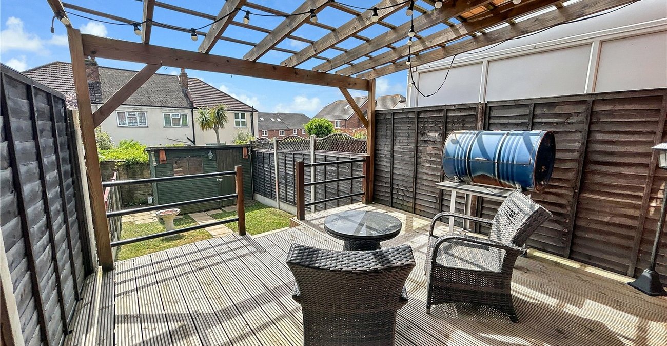 2 bedroom house for sale in Sidcup | Robinson Jackson