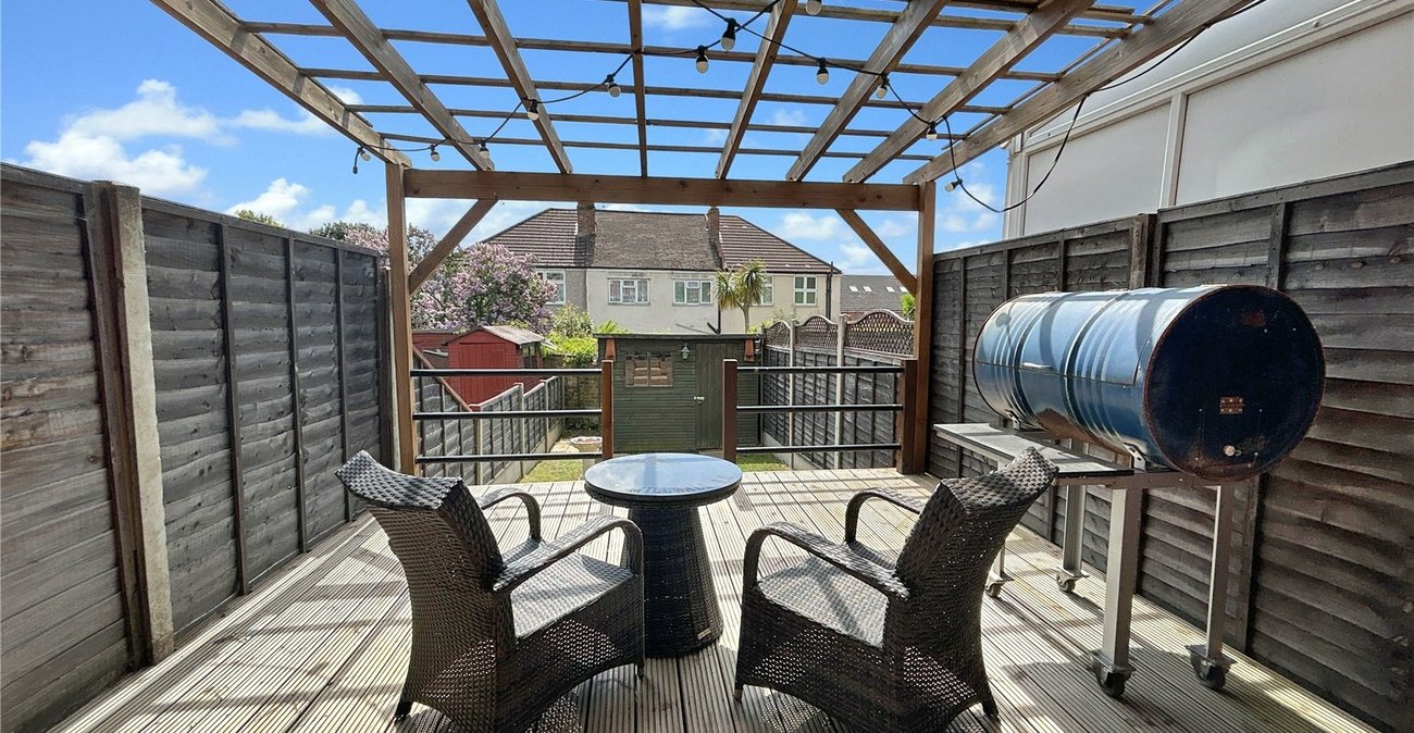 2 bedroom house for sale in Sidcup | Robinson Jackson