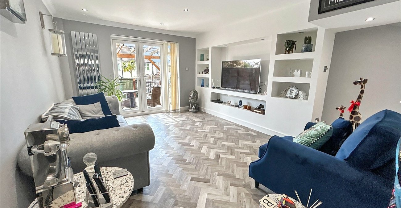 2 bedroom house for sale in Sidcup | Robinson Jackson