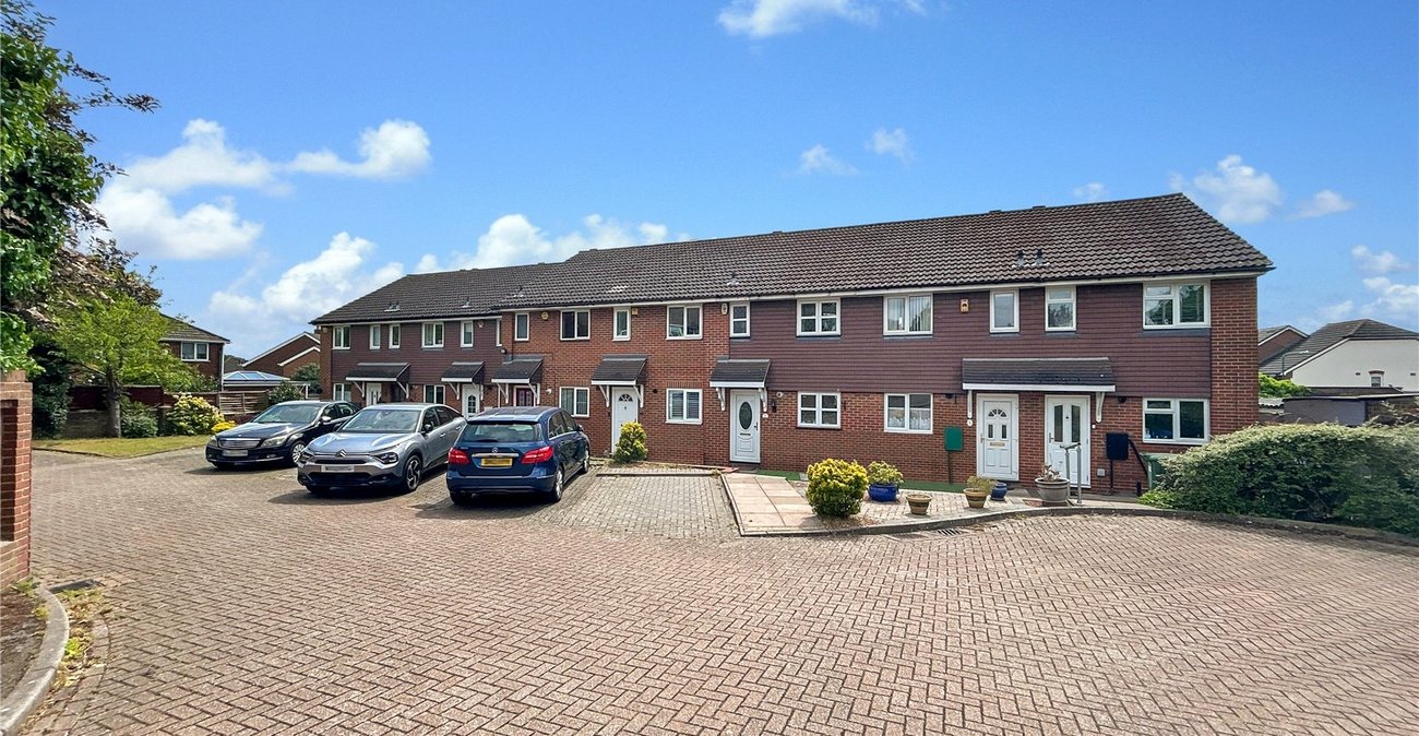 2 bedroom house for sale in Sidcup | Robinson Jackson