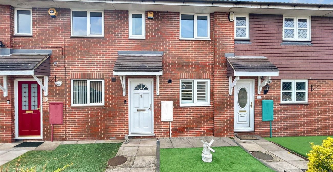 2 bedroom house for sale in Sidcup | Robinson Jackson