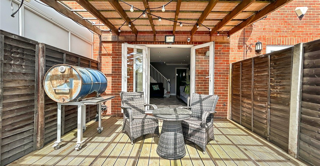 2 bedroom house for sale in Sidcup | Robinson Jackson