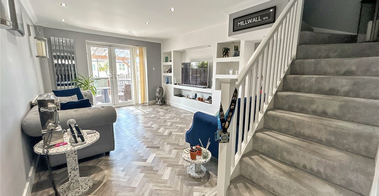 2 bedroom house for sale in Sidcup | Robinson Jackson