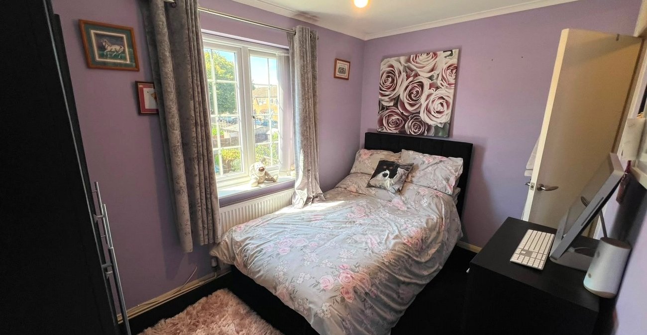 2 bedroom house for sale in Gravesend | Robinson Michael & Jackson