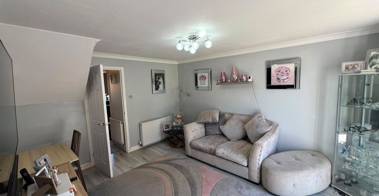 2 bedroom house for sale in Gravesend | Robinson Michael & Jackson