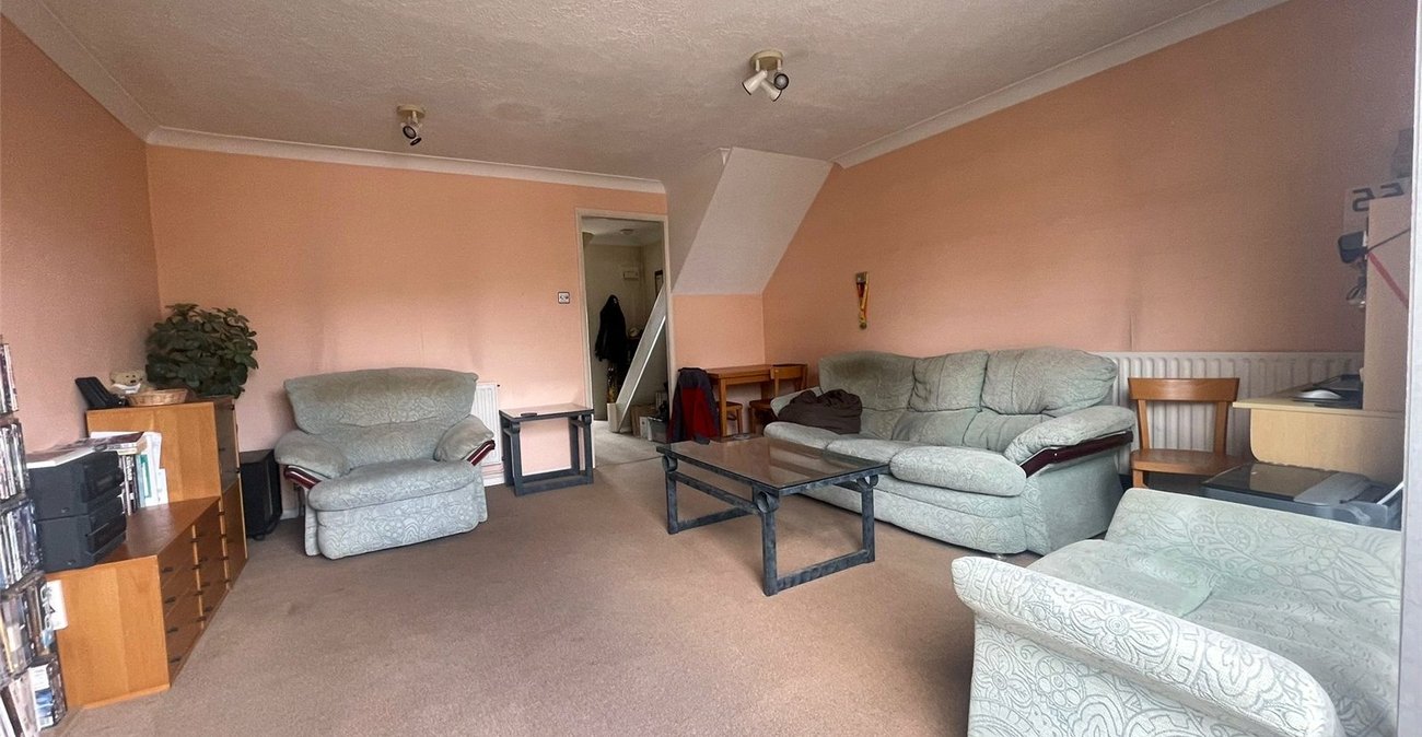 3 bedroom house for sale in Hever Court Farm | Robinson Michael & Jackson