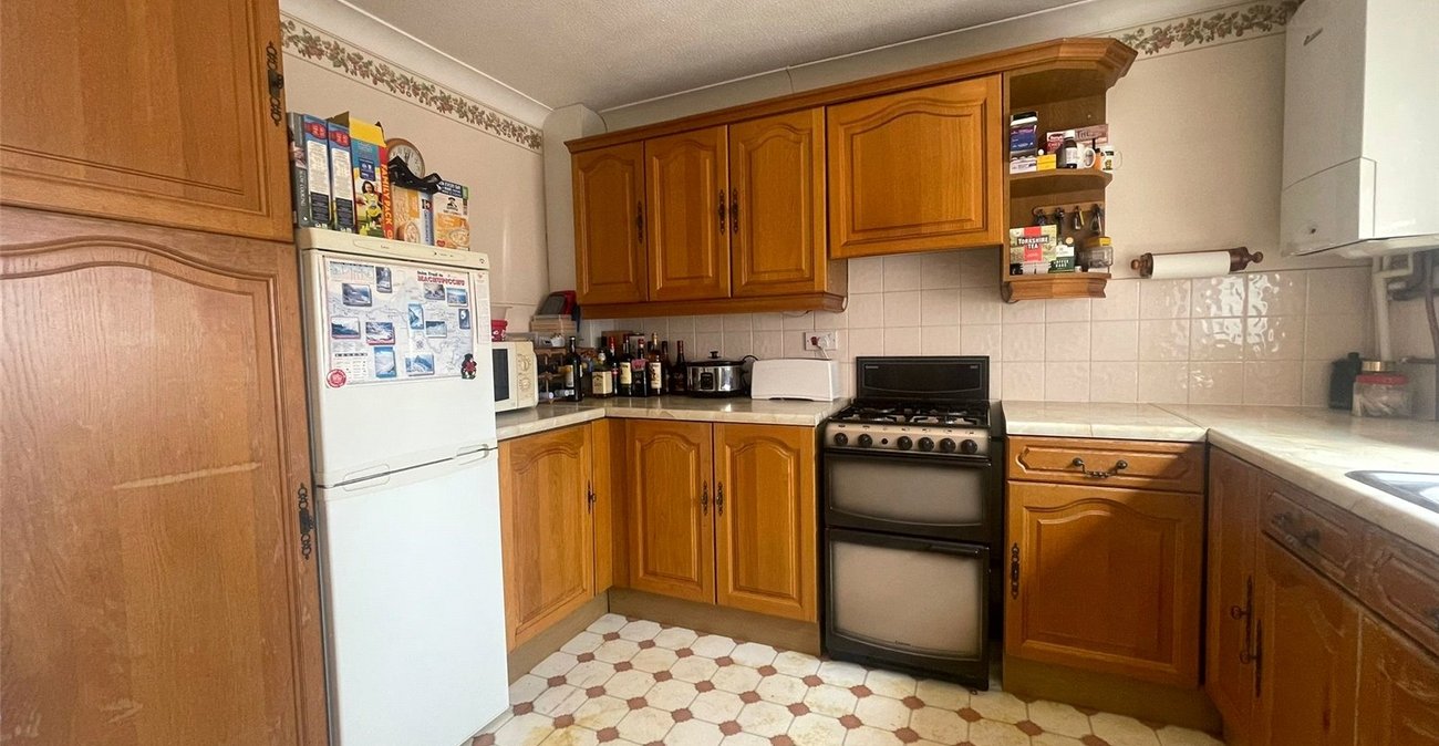 3 bedroom house for sale in Hever Court Farm | Robinson Michael & Jackson