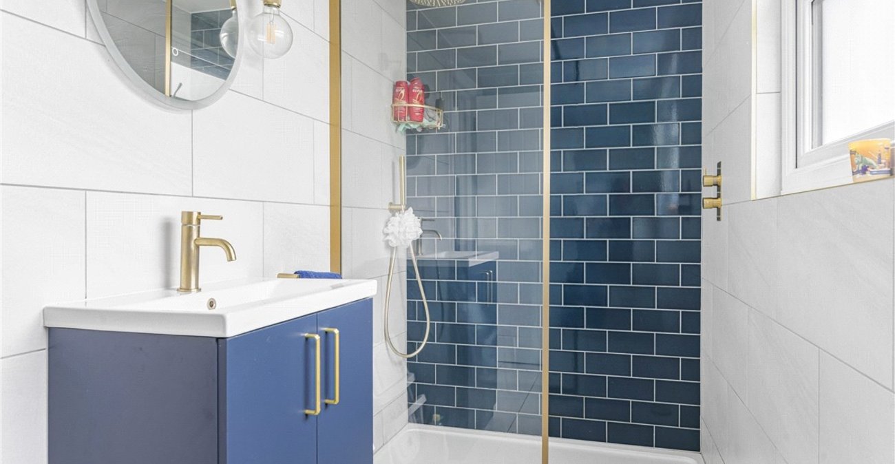 4 bedroom bungalow for sale in Orpington | Robinson Jackson