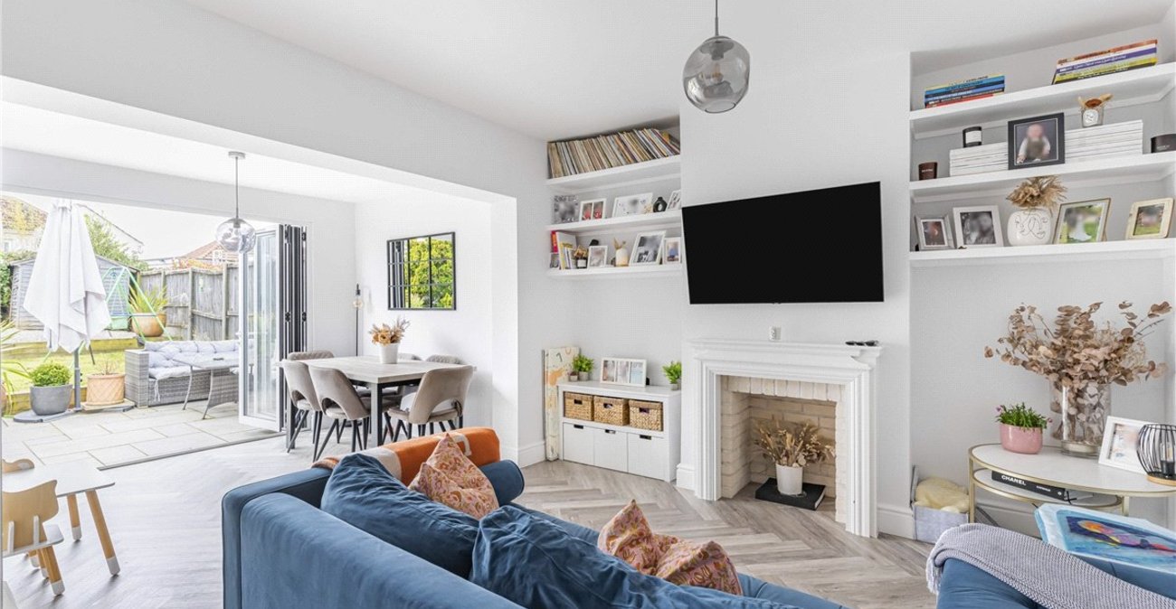 4 bedroom bungalow for sale in Orpington | Robinson Jackson