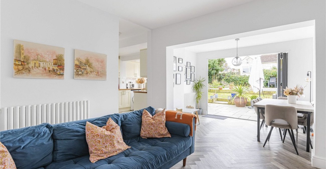 4 bedroom bungalow for sale in Orpington | Robinson Jackson