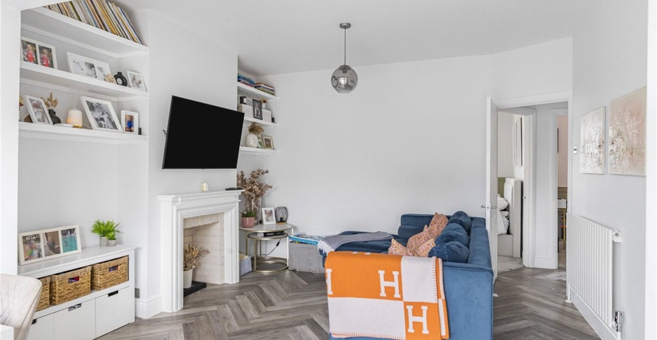 4 bedroom bungalow for sale in Orpington | Robinson Jackson