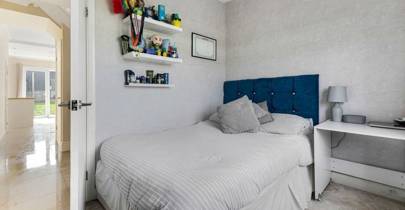 4 bedroom bungalow for sale in Orpington | Robinson Jackson