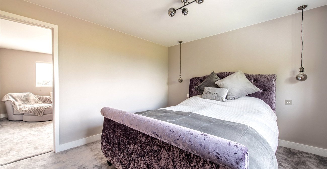 5 bedroom house for sale in Gravesend | Robinson Michael & Jackson