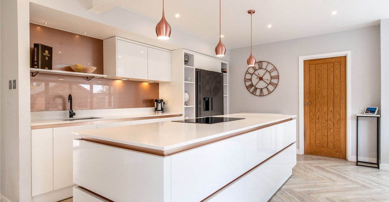 5 bedroom house for sale in Gravesend | Robinson Michael & Jackson