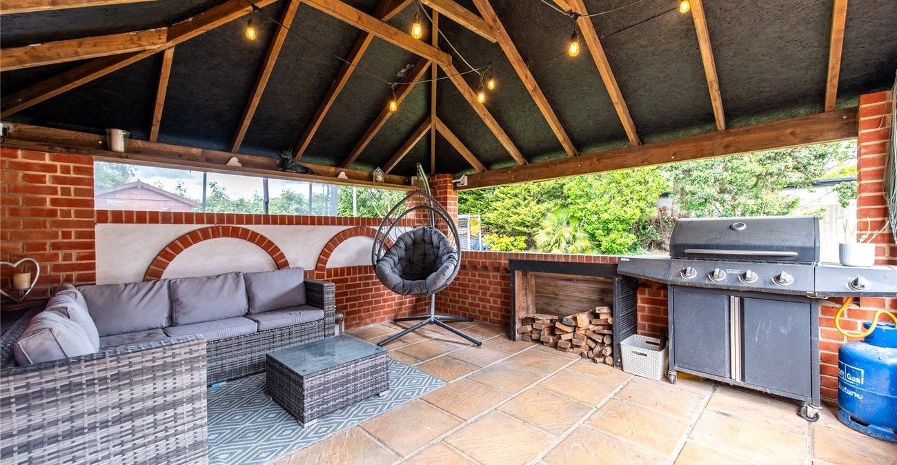 5 bedroom house for sale in Gravesend | Robinson Michael & Jackson