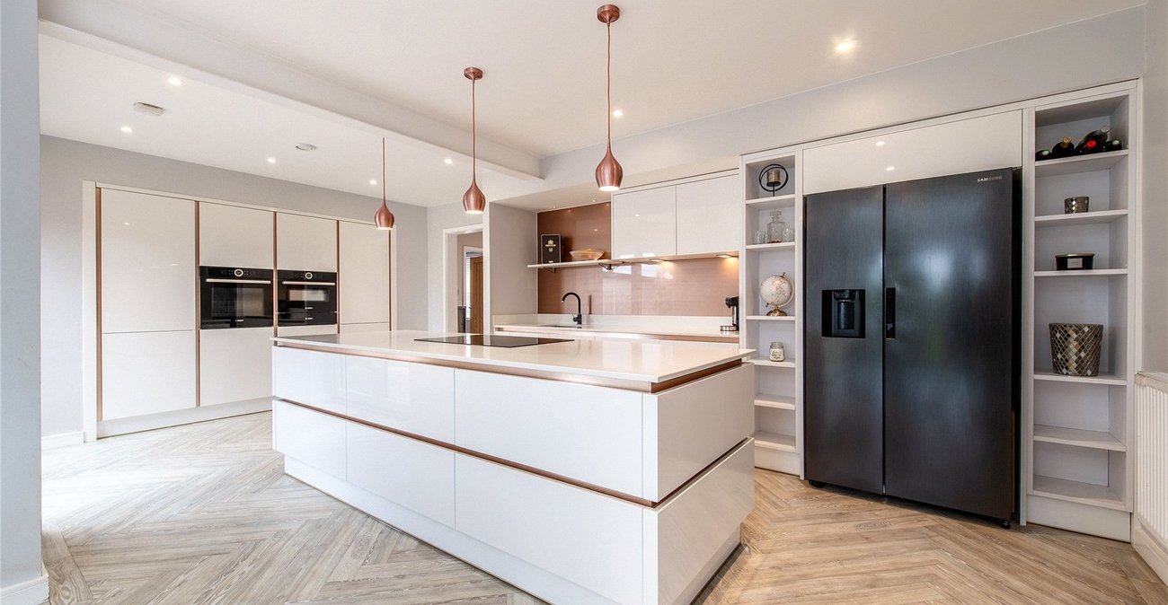 5 bedroom house for sale in Gravesend | Robinson Michael & Jackson