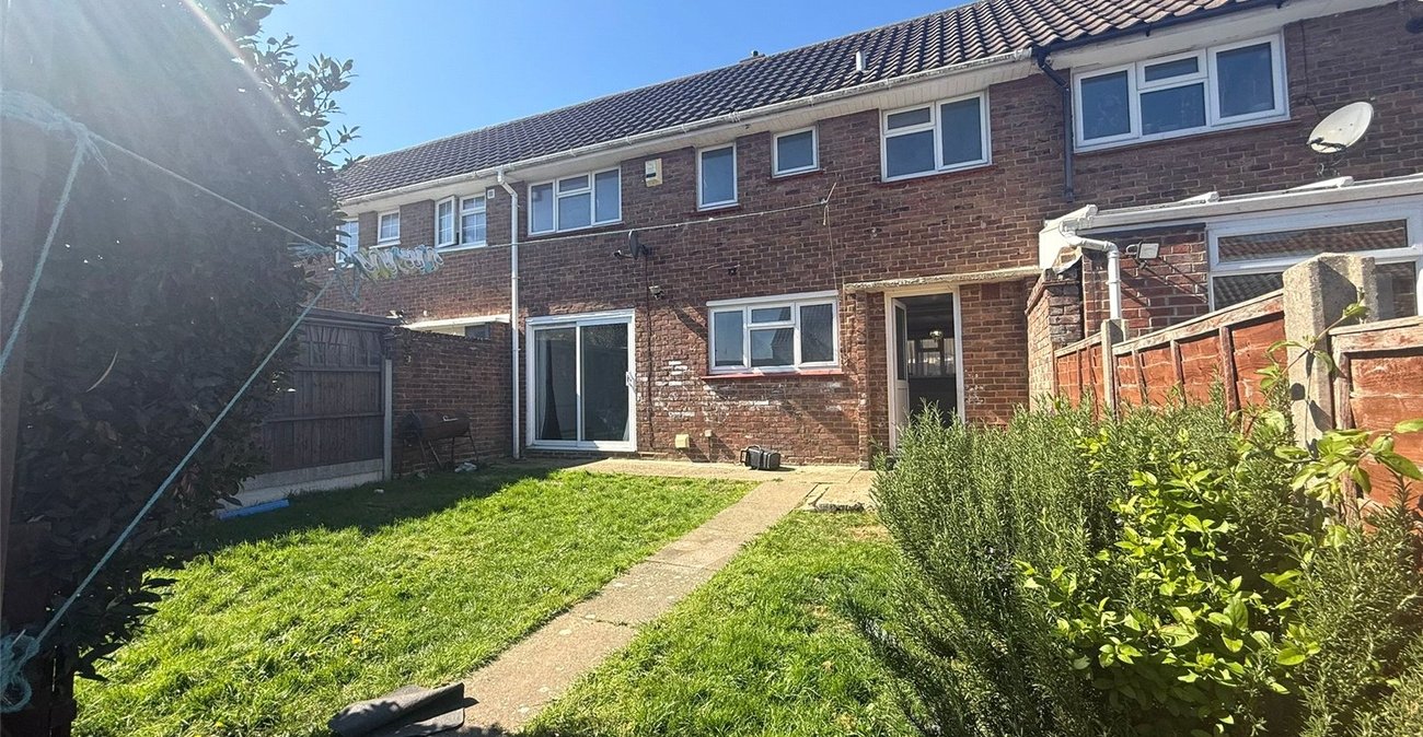 3 bedroom house for sale in Gravesend | Robinson Michael & Jackson