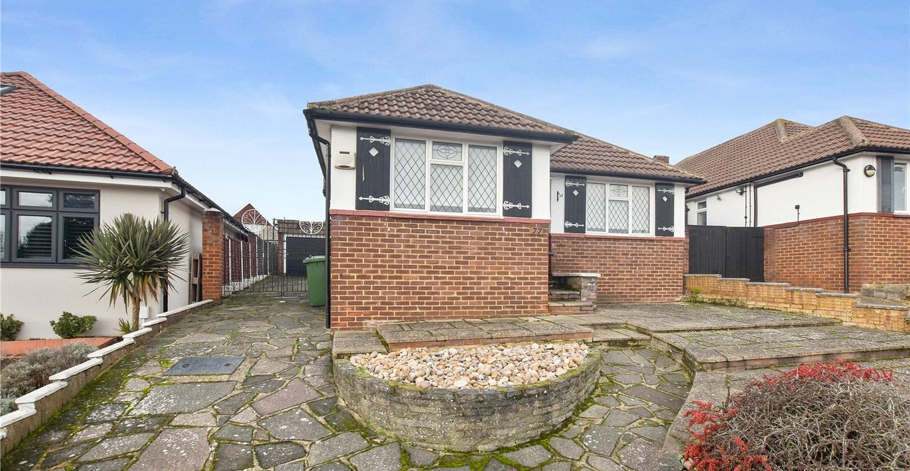 2 bedroom bungalow for sale in Bexley | Robinson Jackson