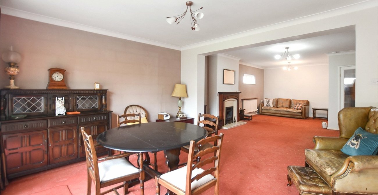 2 bedroom bungalow for sale in Bexley | Robinson Jackson